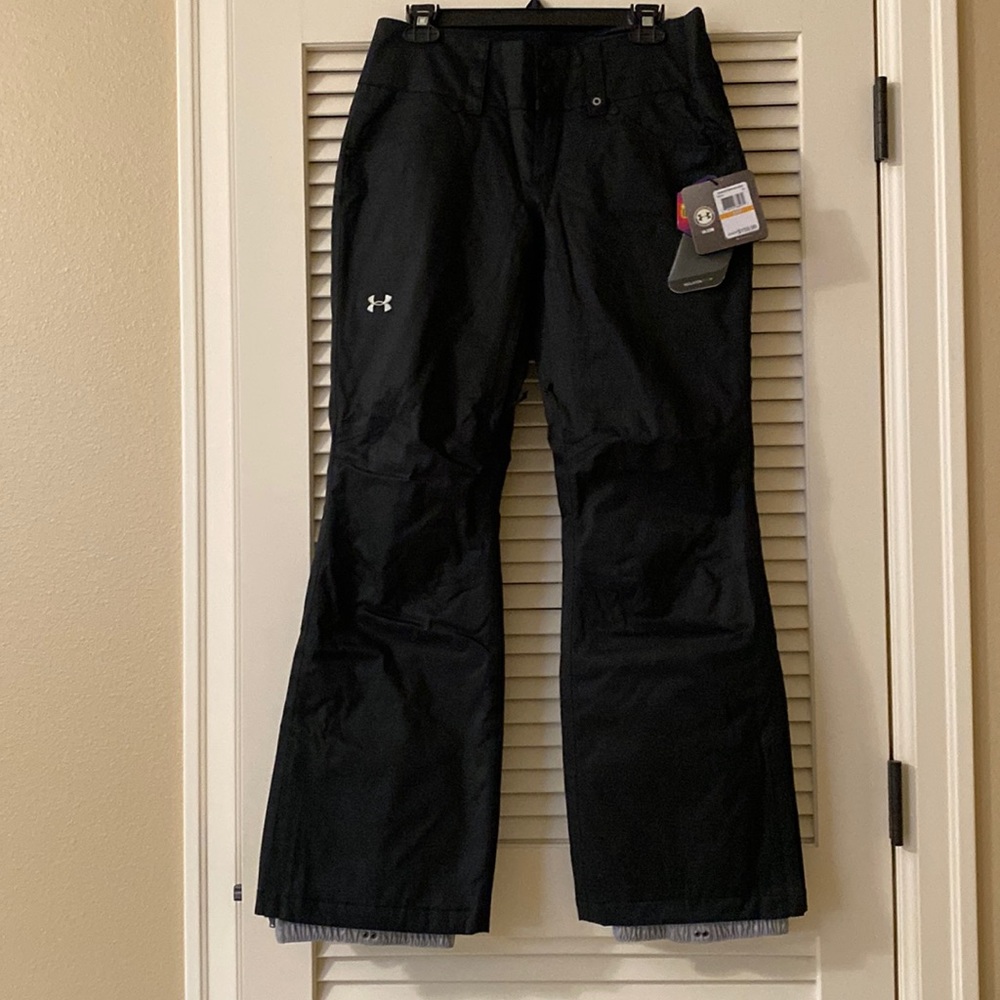 Under Armour snow pant size small.